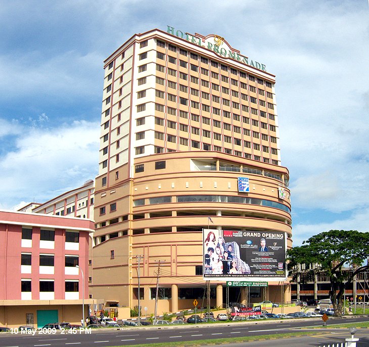 PROMENADE  HOTEL