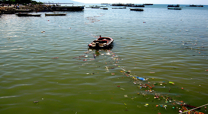 Serious plastic pollution at Tawau Waterfront, Sabah