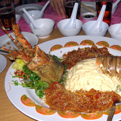 Steam Lobster with Jelly Fish