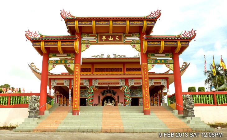 三山亭 Pavilion of the Three Mountains