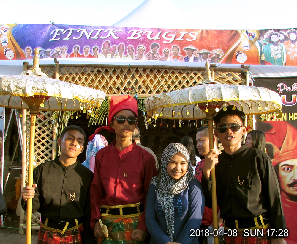 Bugis young people in Tawau Cultural Carnival 2018